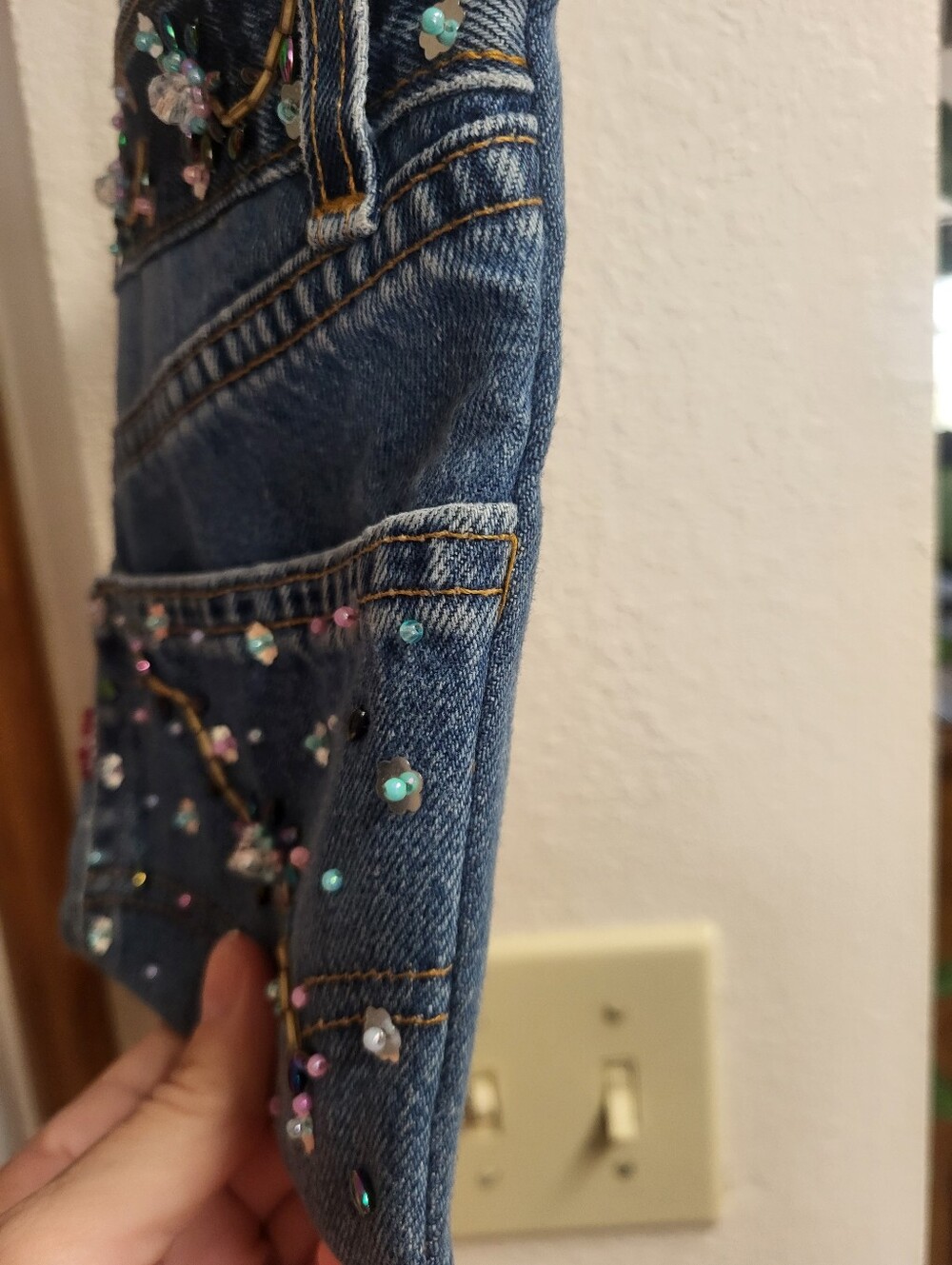 Handcrafted Red Label Levis Embellished Denim Crossbody Bag - Floral Sequins - Picture 14 of 16